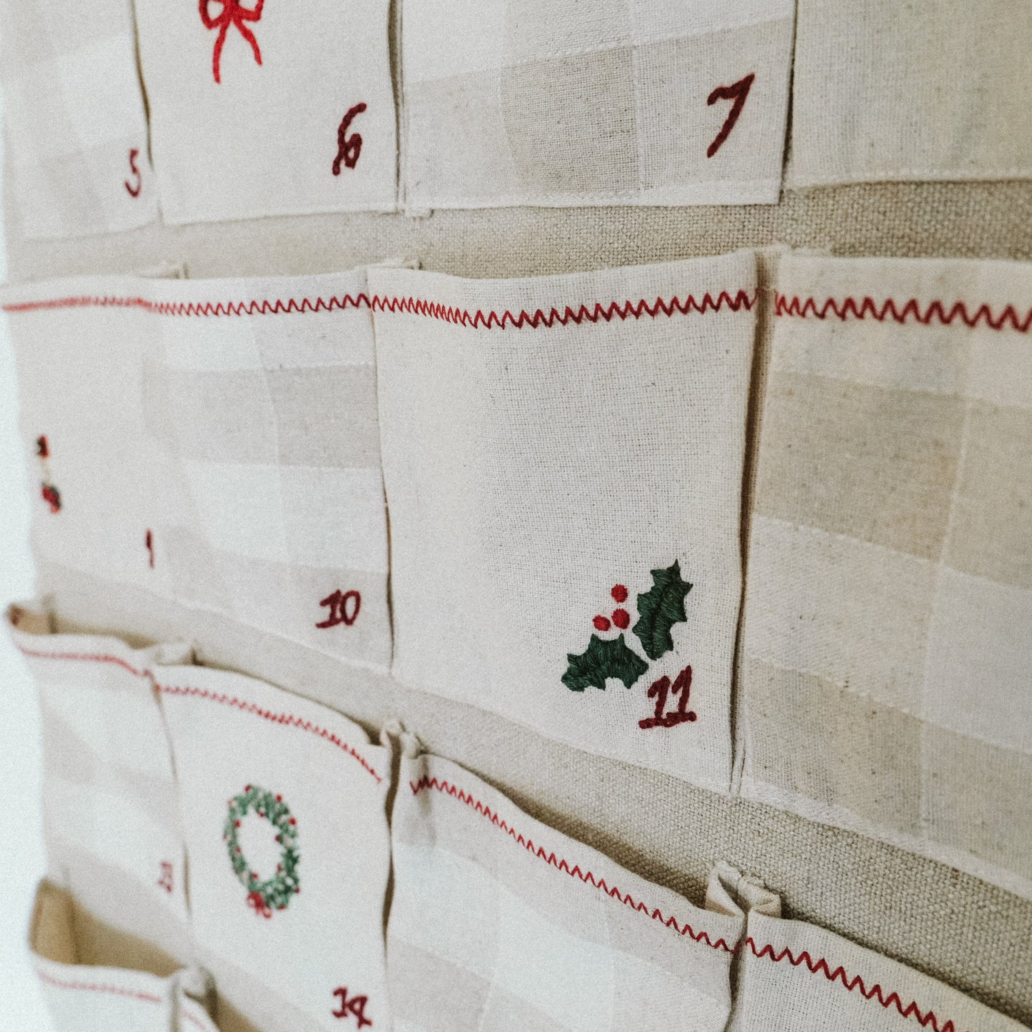 Christmas Advent Calendar & 4 Raviolis