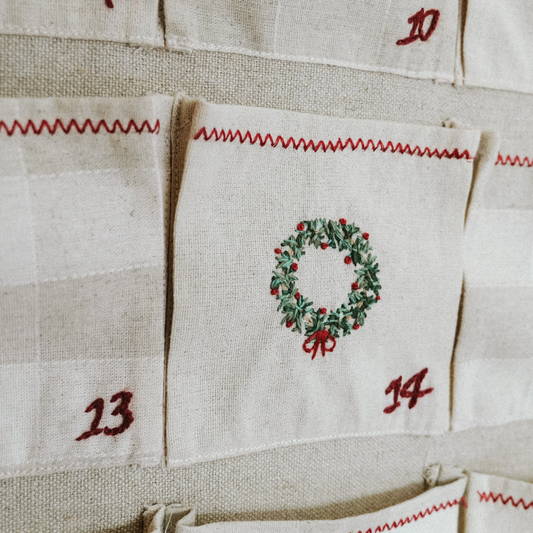 Christmas Advent Calendar & 4 Raviolis